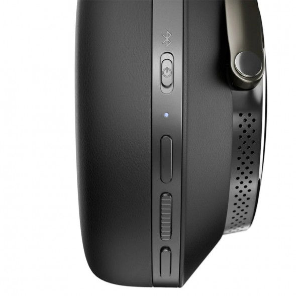 Беспроводные наушники Bowers &amp;amp; Wilkins Px8, Black в Комсомольске-на-Амуре