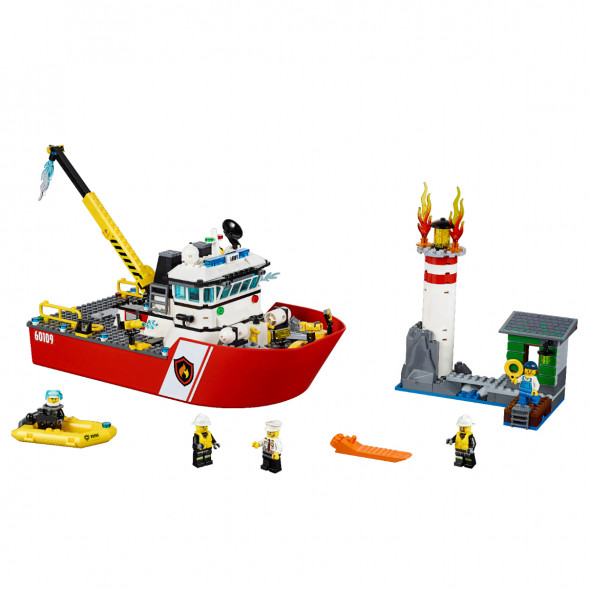 Конструктор LEGO City 60109 Пожарный катер в Комсомольске-на-Амуре