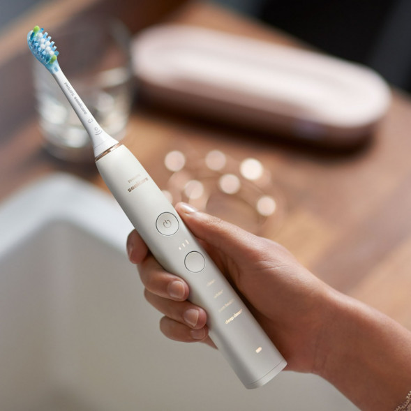 Электрическая зубная щетка Philips Sonicare 9000 Diamond Clean, белый в Комсомольске-на-Амуре